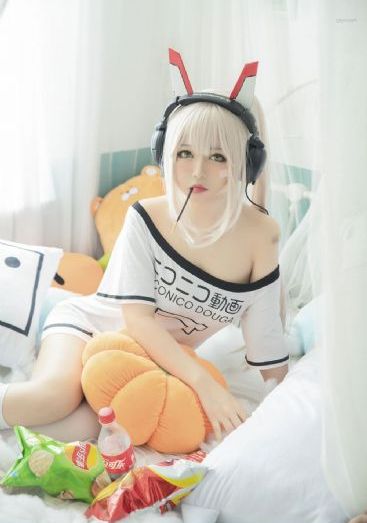 年轻的母亲西瓜