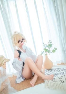 成宫彩叶