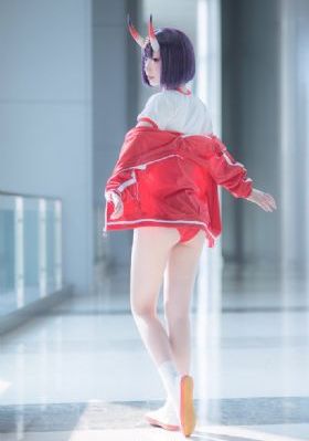 变成黑皮辣妹