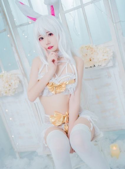 《小姐》